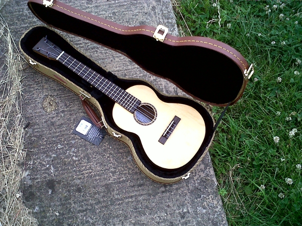 monkeypod ukulele