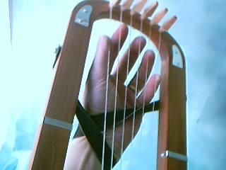 yew bergh apton lyre